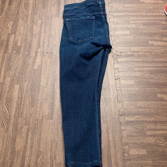 Citizens of Humanity- Low Rise Distressed Jeans - Picture 3 of 6